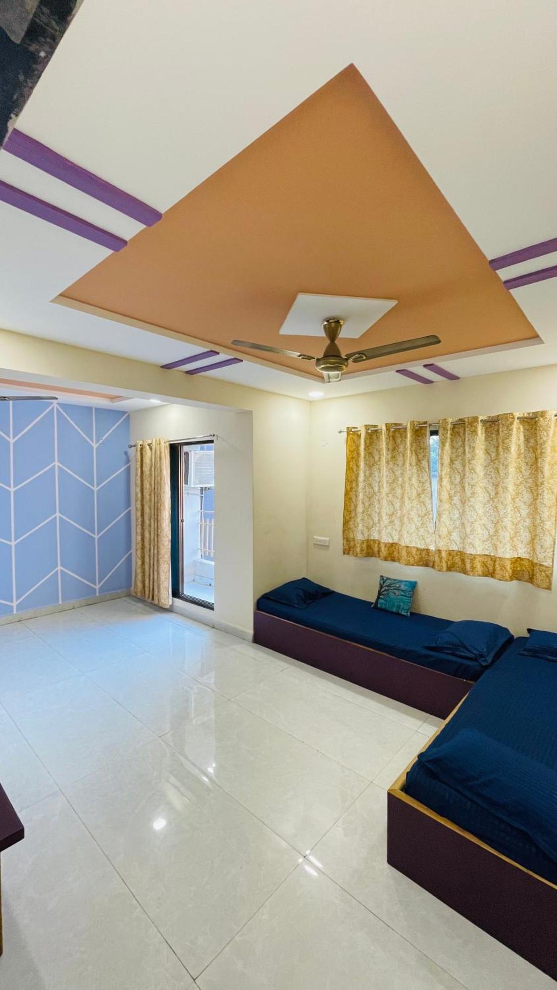 Hotel Devka House à Daman Extérieur photo